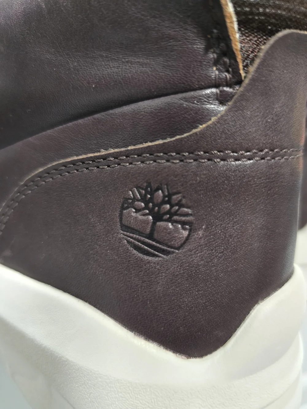 Timberland Size 10 Men's Brastreet Ultra Leather Dark Brown Chukka Boots